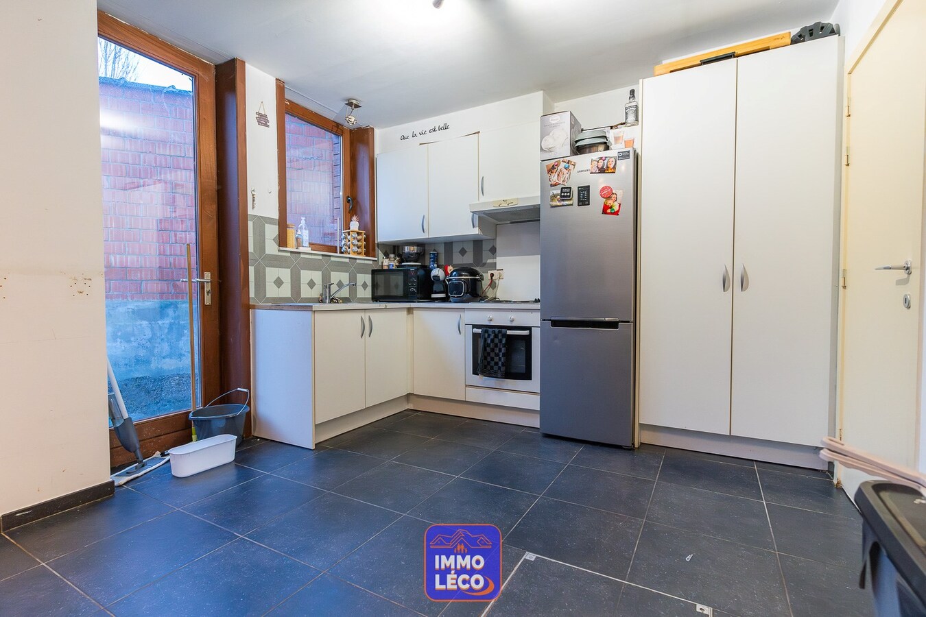 Appartement REZ avec cour, en plein centre-ville ! 