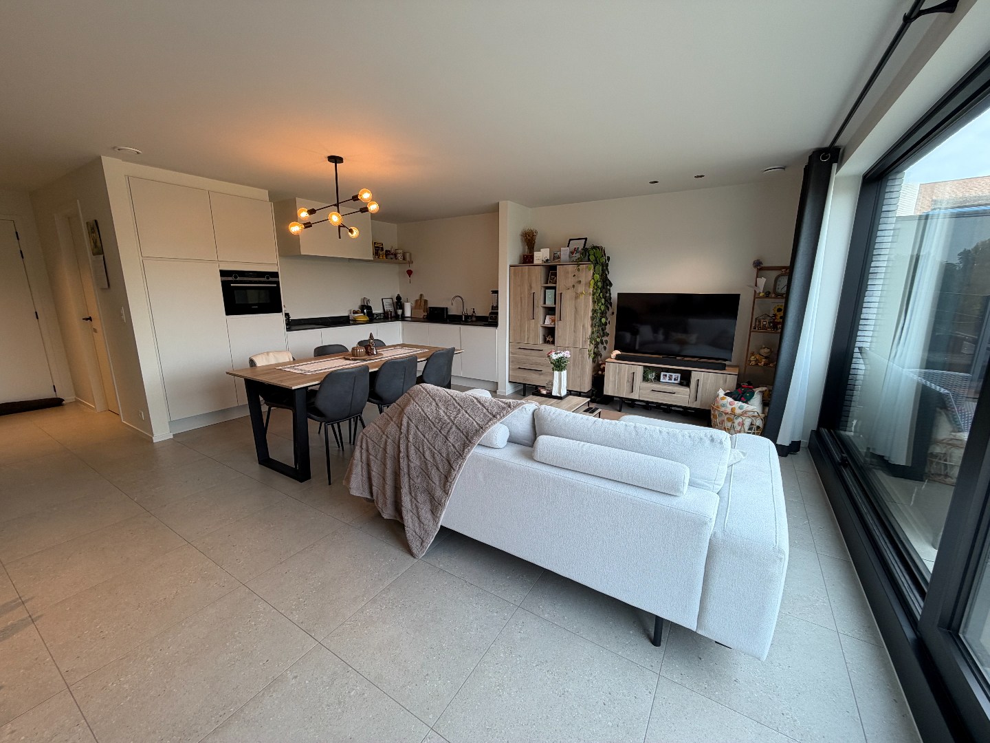 Ruim appartement met 1 slaapkamer nabij het centrum van Geel 