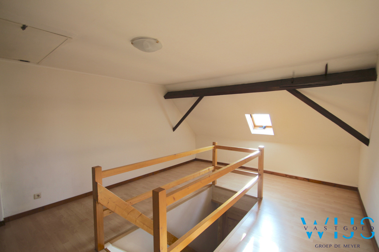 Zeer ruim woonhuis op een ideaal perceel te ADEGEM ! 