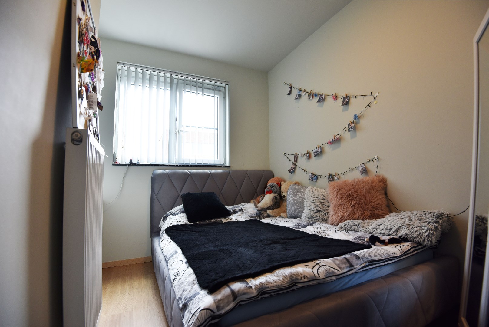 Recente woning met 3 slpks, tuin en 2 parkeerplaatsen te centrum Maldegem 