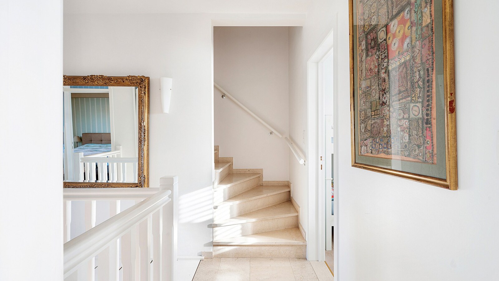 Ruime gezinswoning met inpandige garage en gezellige tuin. 