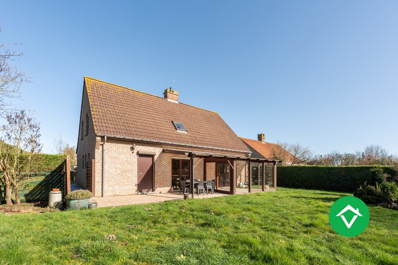 Rustig gelegen alleenstaande woning met 3 slaapkamers en garage te Nieuwpoort 