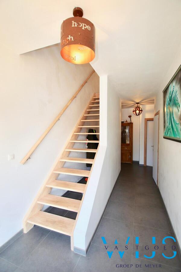 Enorm ruime nieuwbouwwoning op een perceel van 1088 m² te ERTVELDE ! 