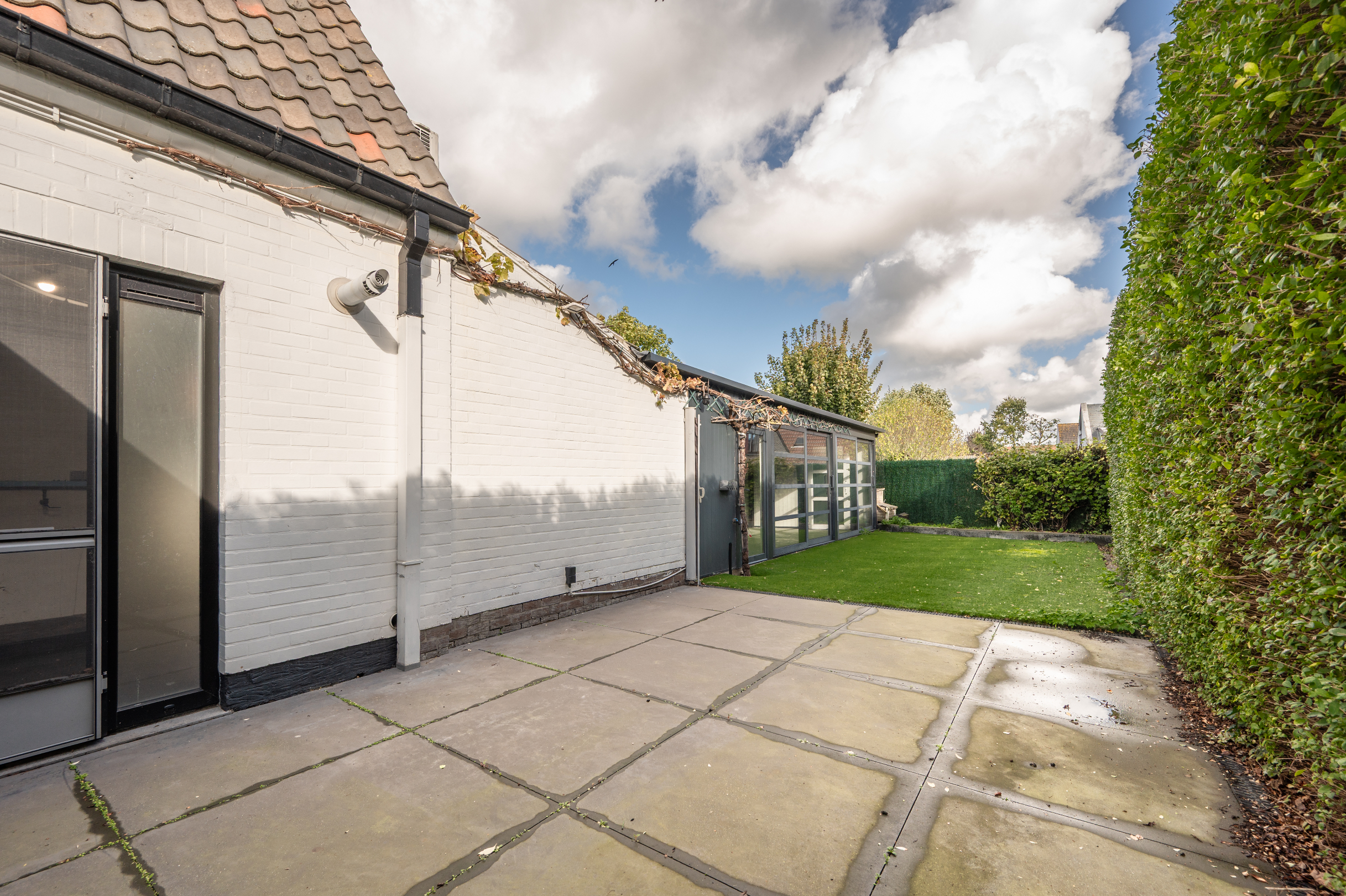 Mooi afgewerkte villa aan de Natienlaan in Knokke 