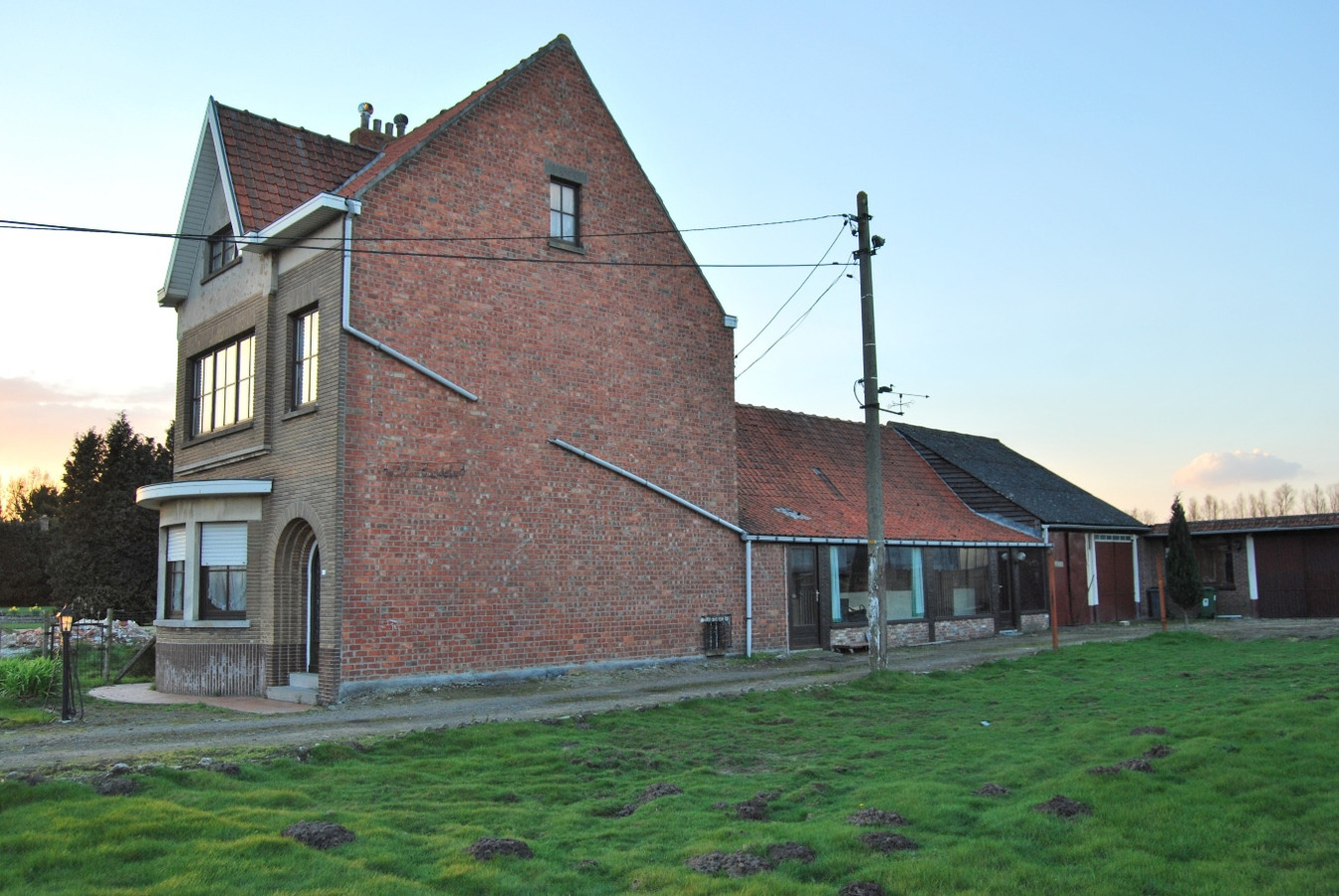 Te renoveren woning op 7390m² te Lokeren 