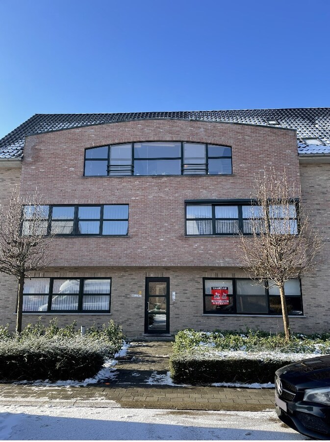 Te huur benedenwoning - Geel