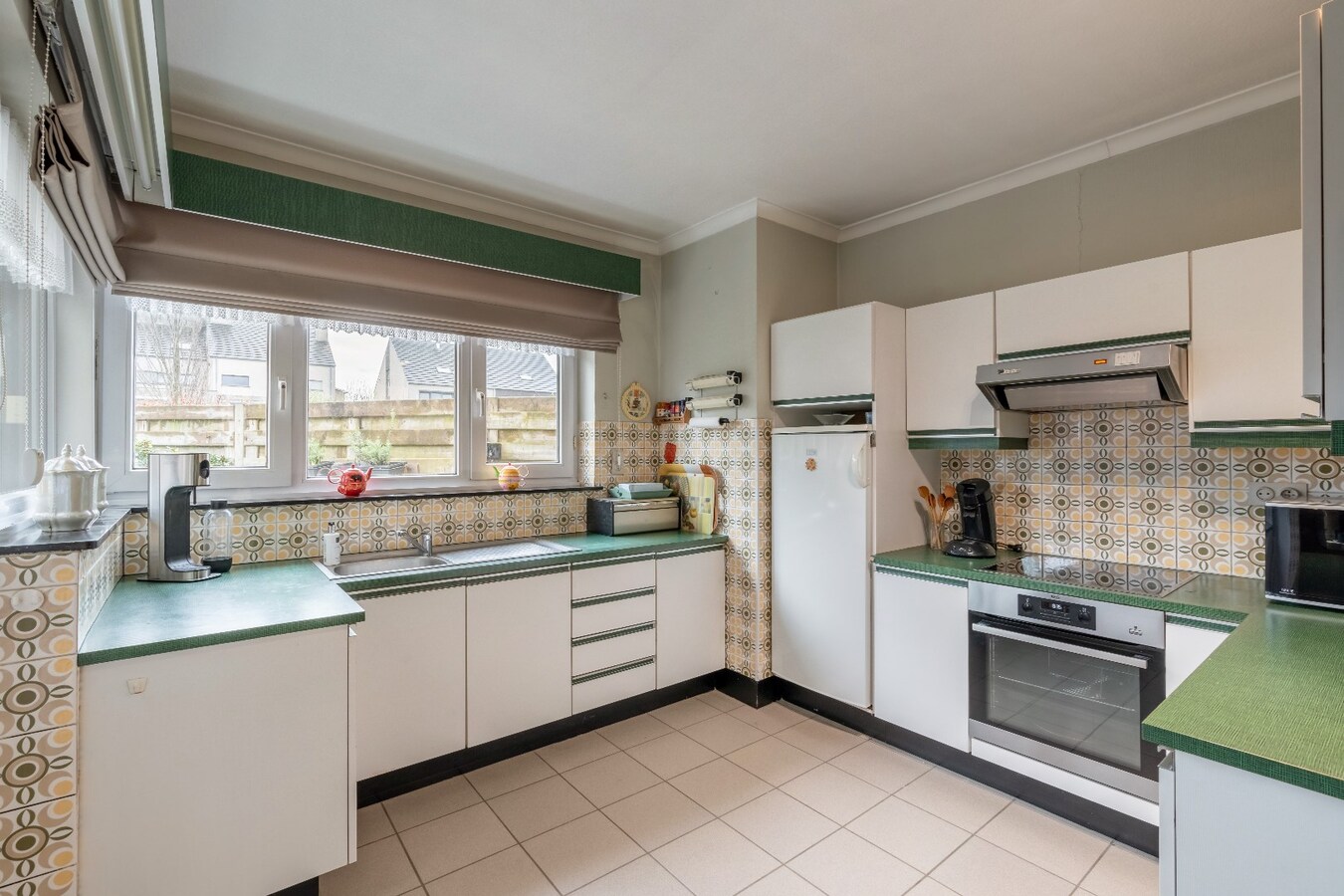 Ruime woning met tuin, garage en 3 slaapkamers. 