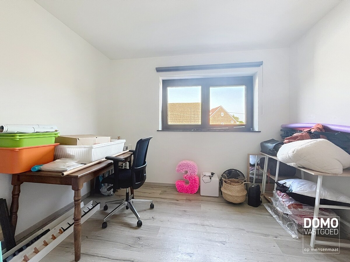 RUIME NIEUWBOUWWONING MET 3 SLAAPKAMERS, TUIN EN TERRAS TE BERINGEN (PAAL) 