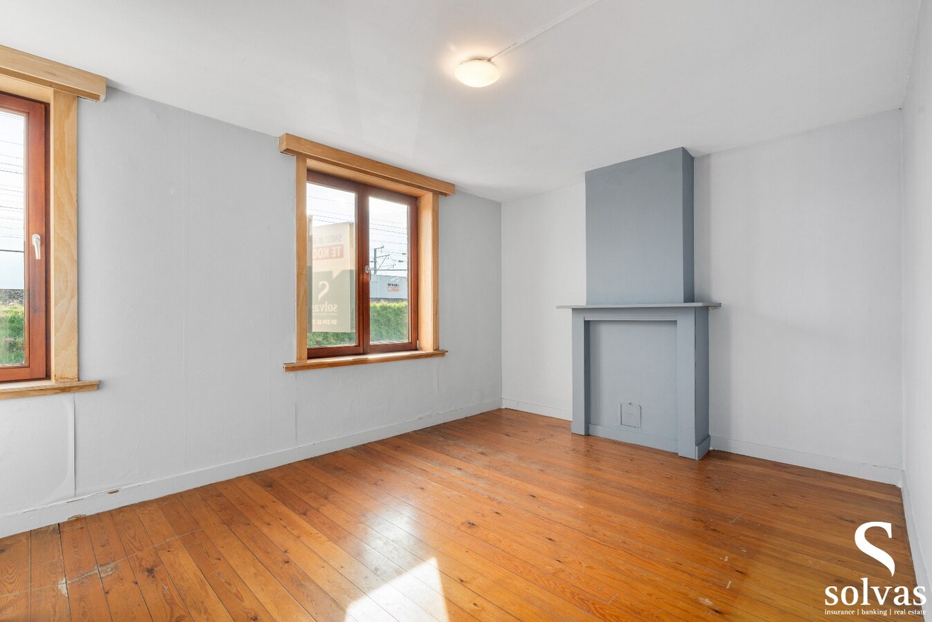 Op te frissen woning te Landegem! 