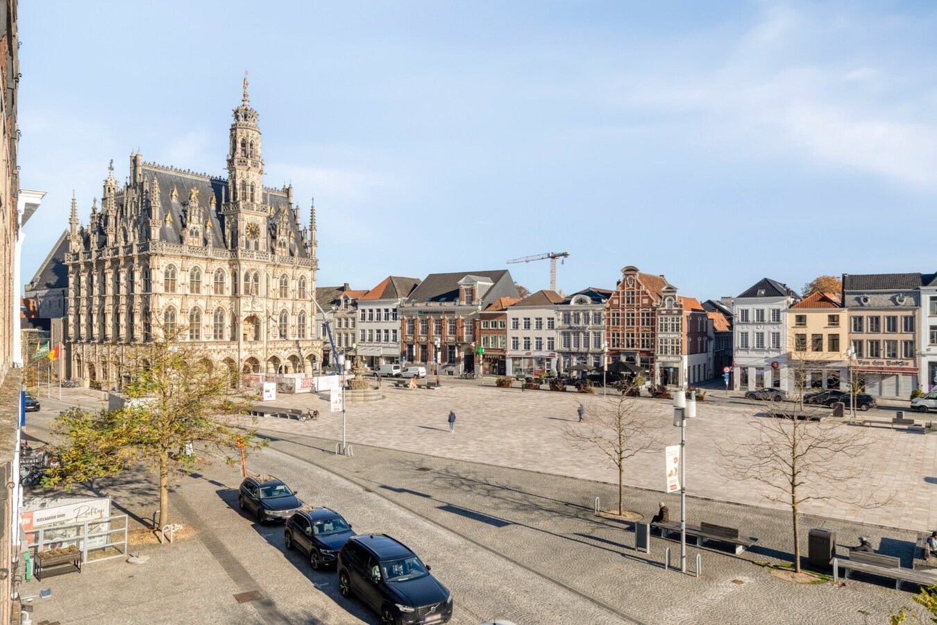 DE MARKT van Oudenaarde: apotheek woning met licentie 