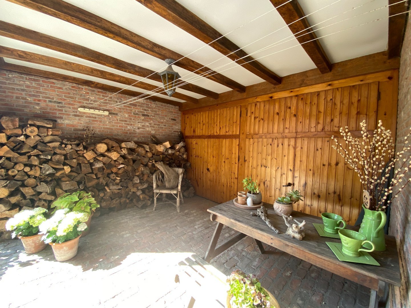 Charmante landelijke villa op een toplocatie in Waregem! 