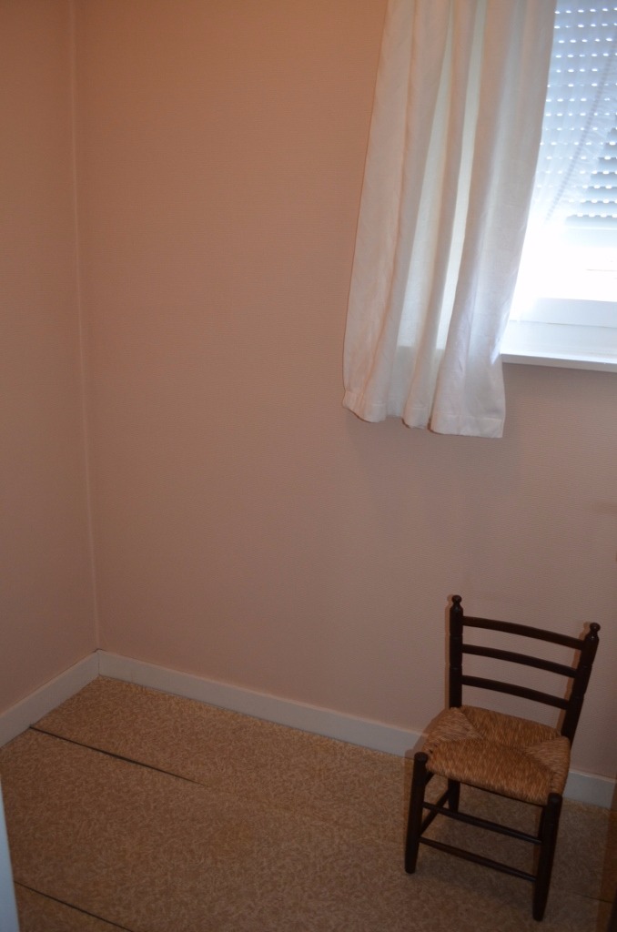 Lichtjes op te frissen woning met garage en tuin te centrum Maldegem 