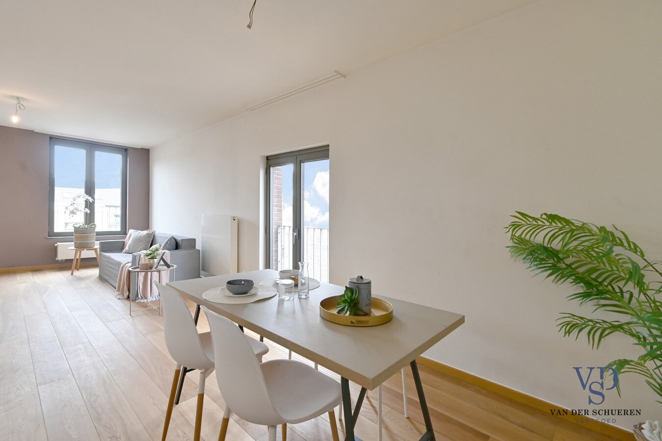 Eigentijds appartement in centrum Eke. 