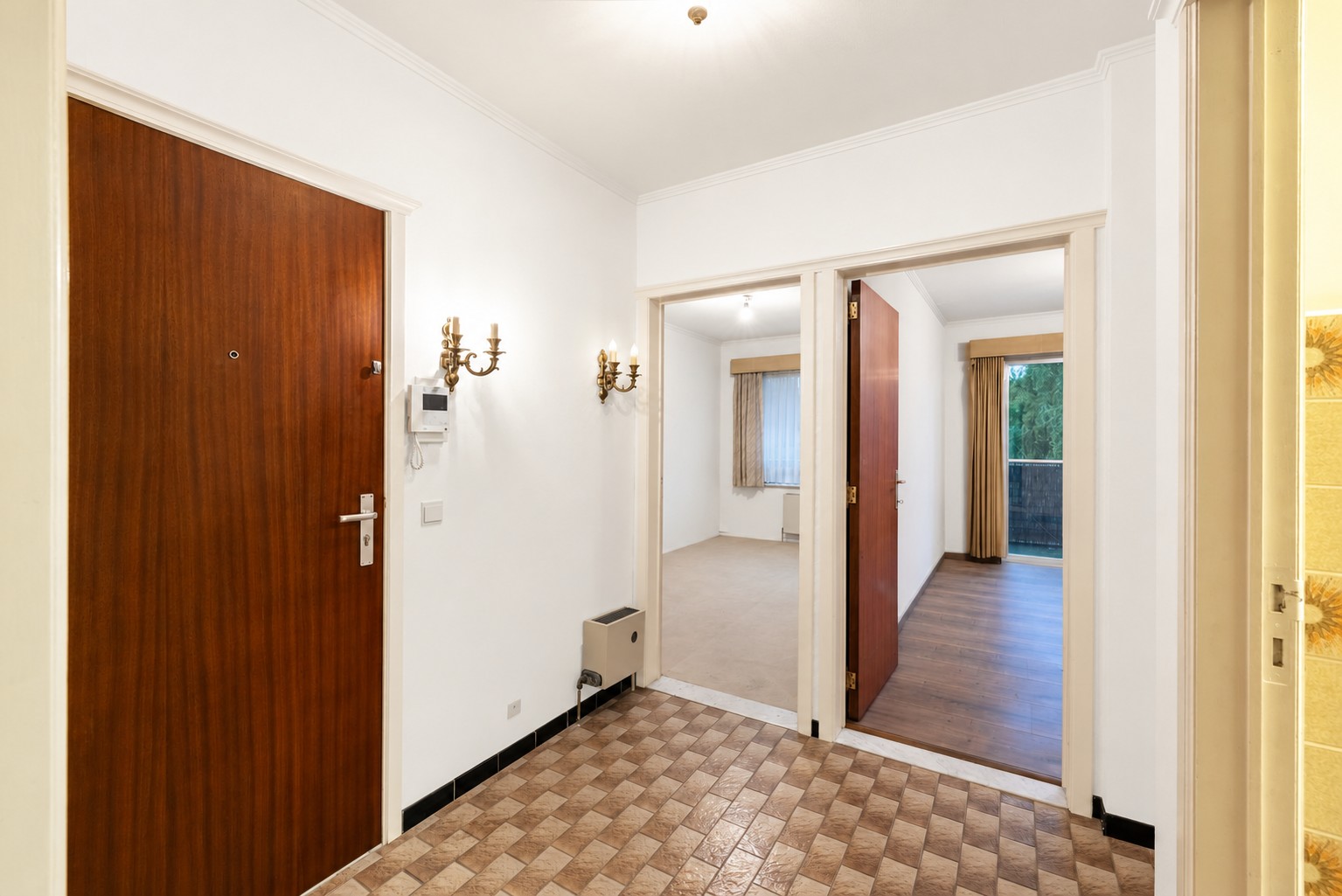 Lichtrijk appartement met 2 slaapkamers en zuidoostgericht terras nabij Gent-Dampoort 