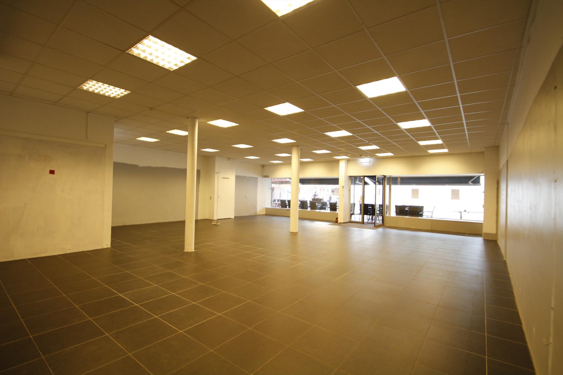 Commerciële winkel te huur in WEERT