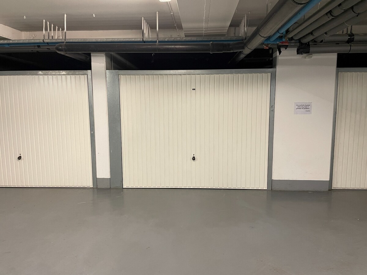 Ruim appartement met 3 slaapkamers en 2 badkamers en hoekterras 