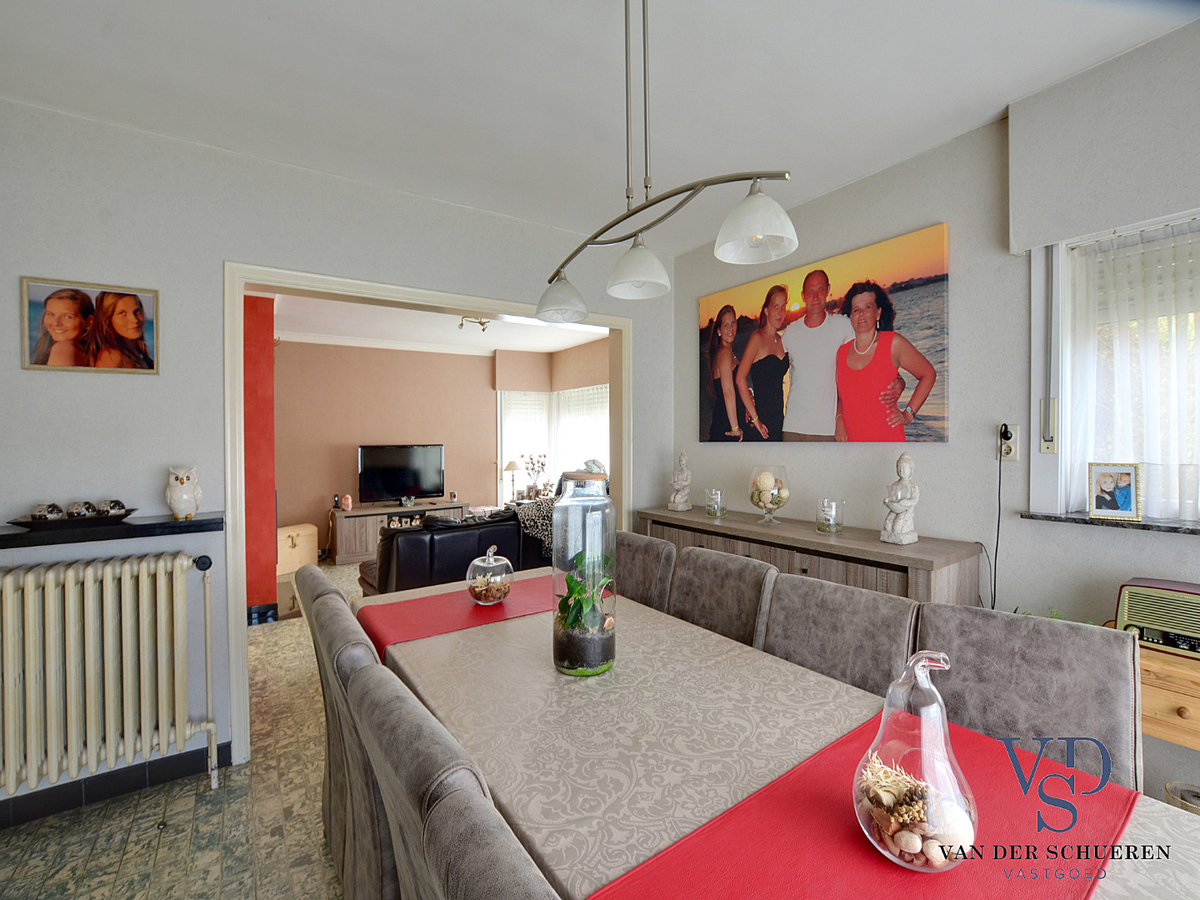 Degelijke, Half open Bebouwing. 