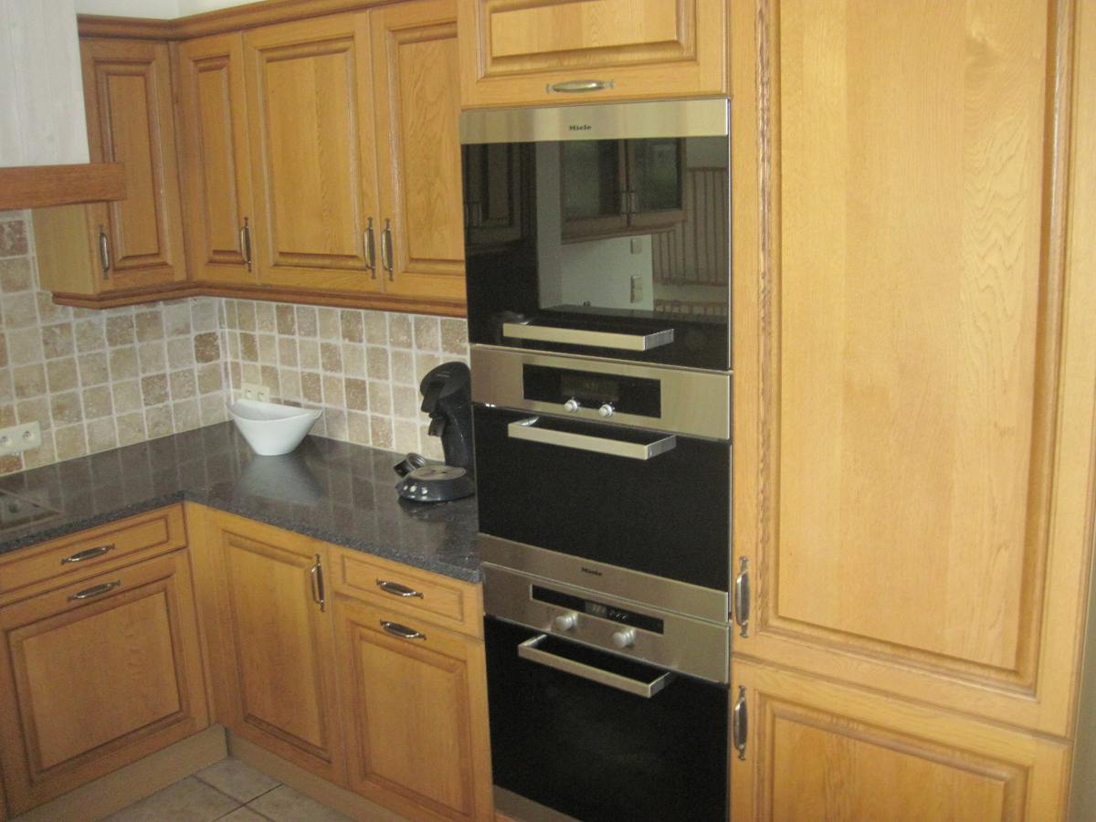 Ruime villa nabij 't Peerdeken. 