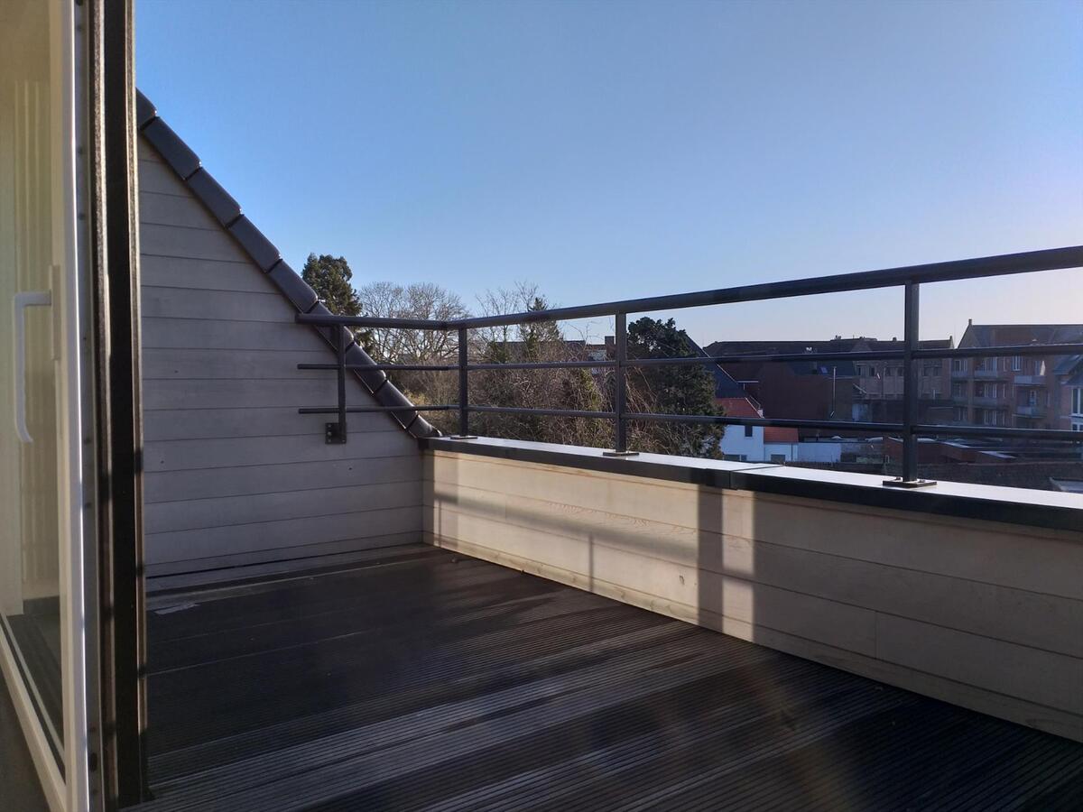 Lichtrijk nieuwbouwappartement 