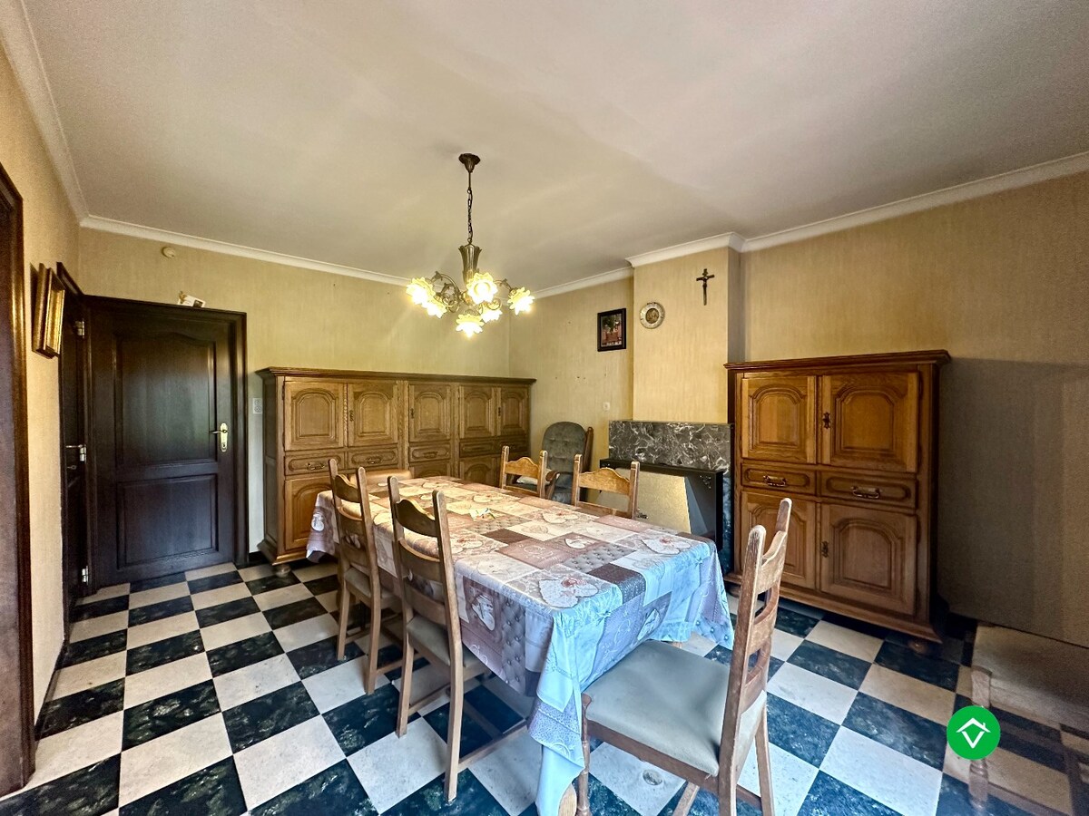 Rijwoning in het centrum van Koekelare met mogelijkheden 