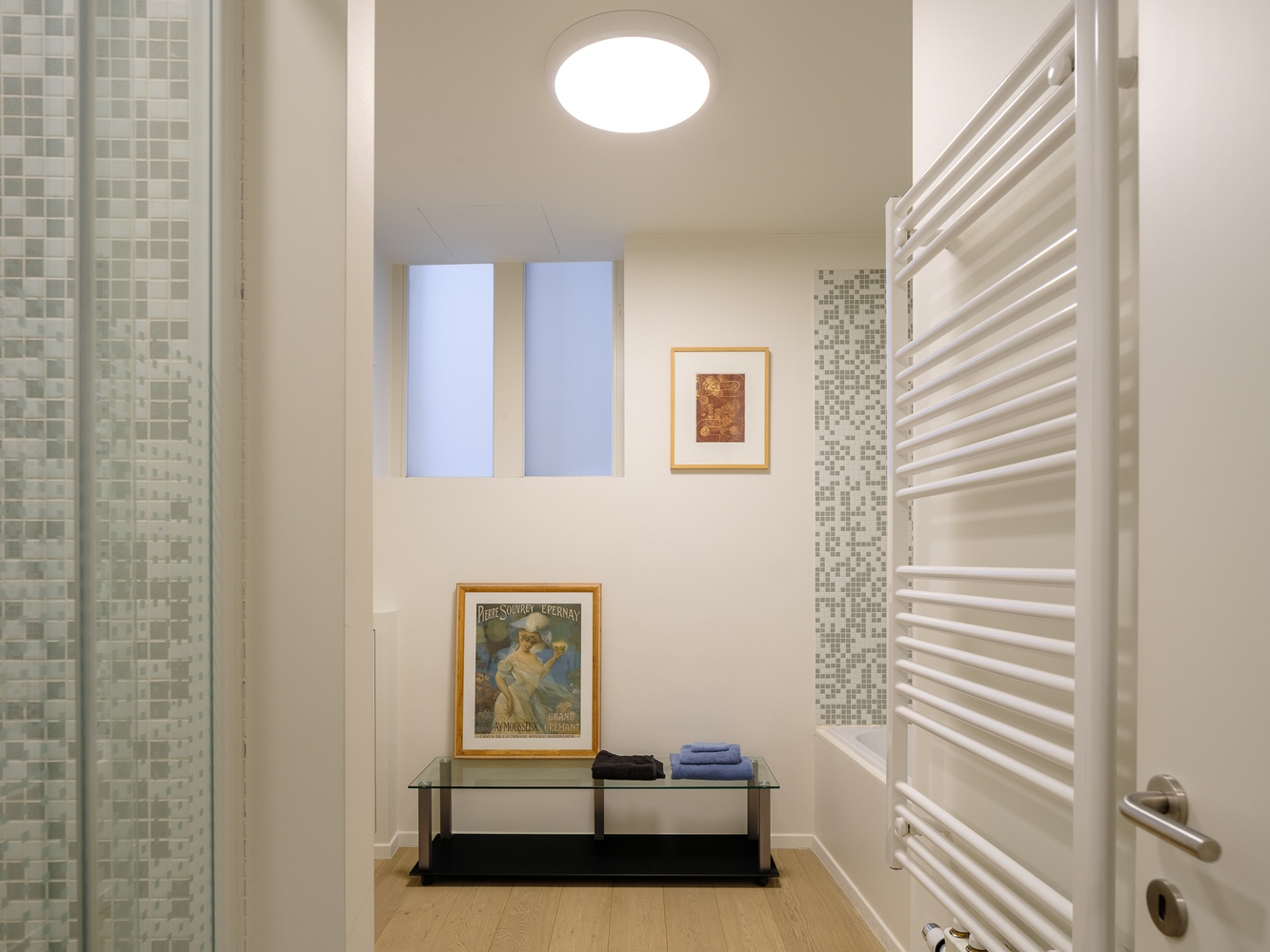 2 slaapkamer appartement met zicht op Korenmarkt en de Sint-Niklaaskerk 