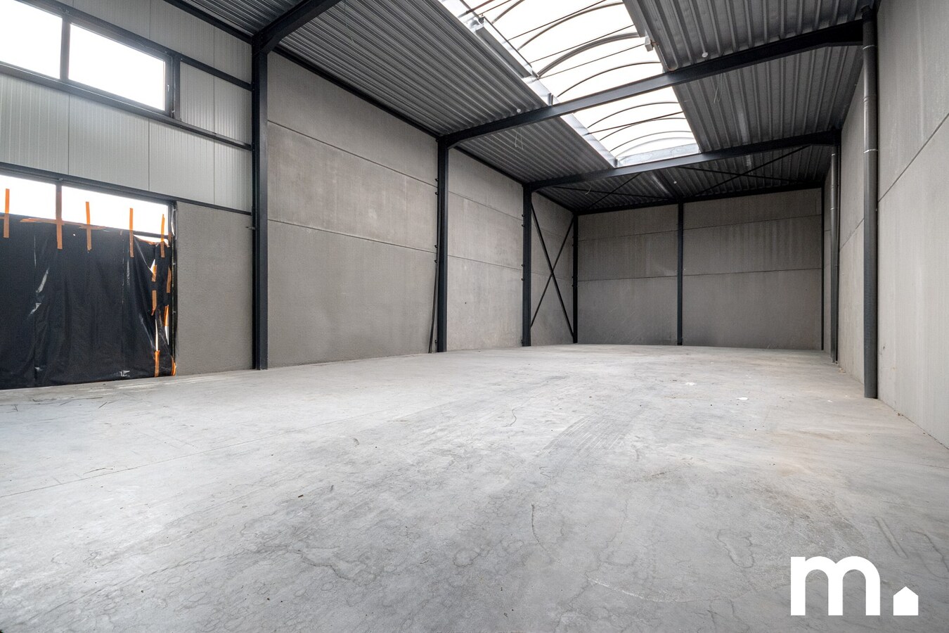 Ruime en lichtrijke KMO-unit van 218 m² met tal van mogelijkheden voor uw onderneming! 