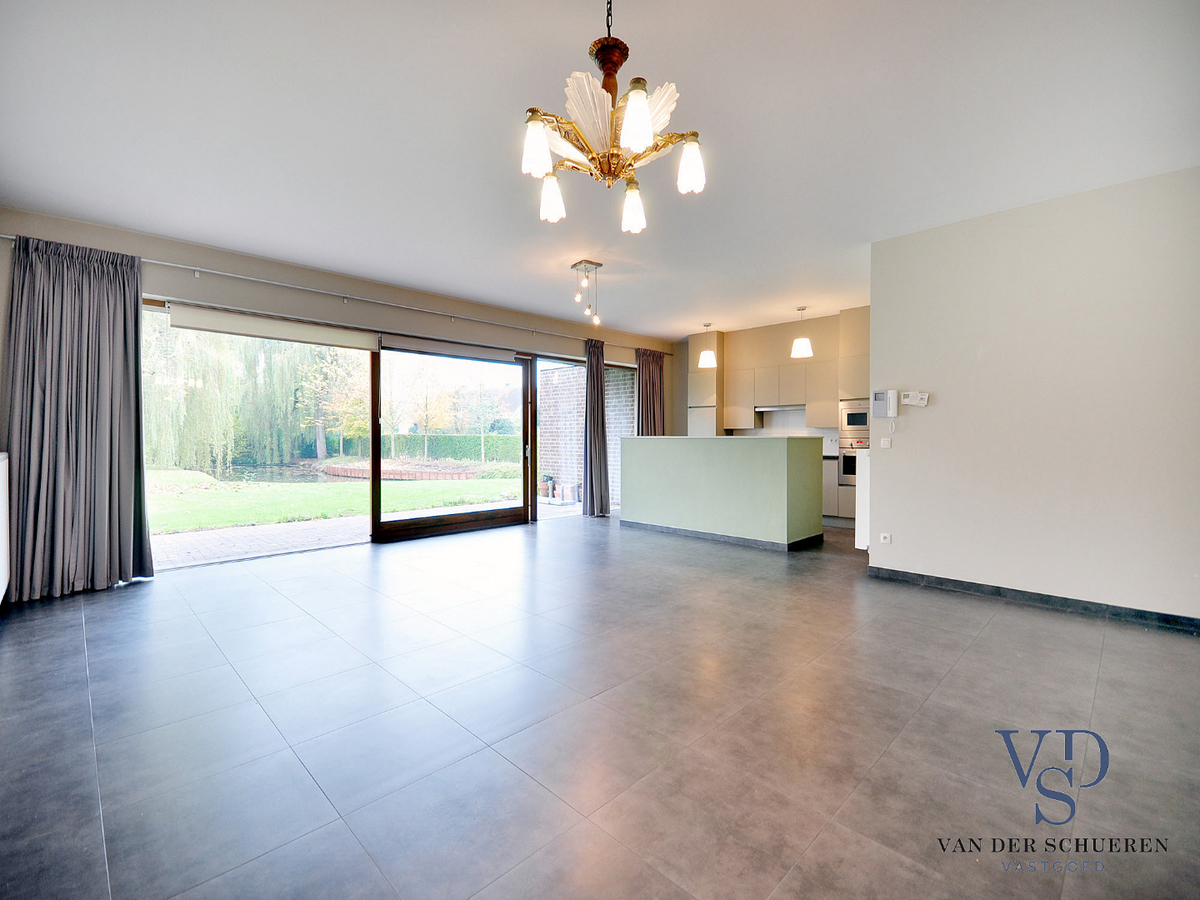 Prachtig gelijkvloers appartement in de exclusieve park-residentie Park te Poldere. 