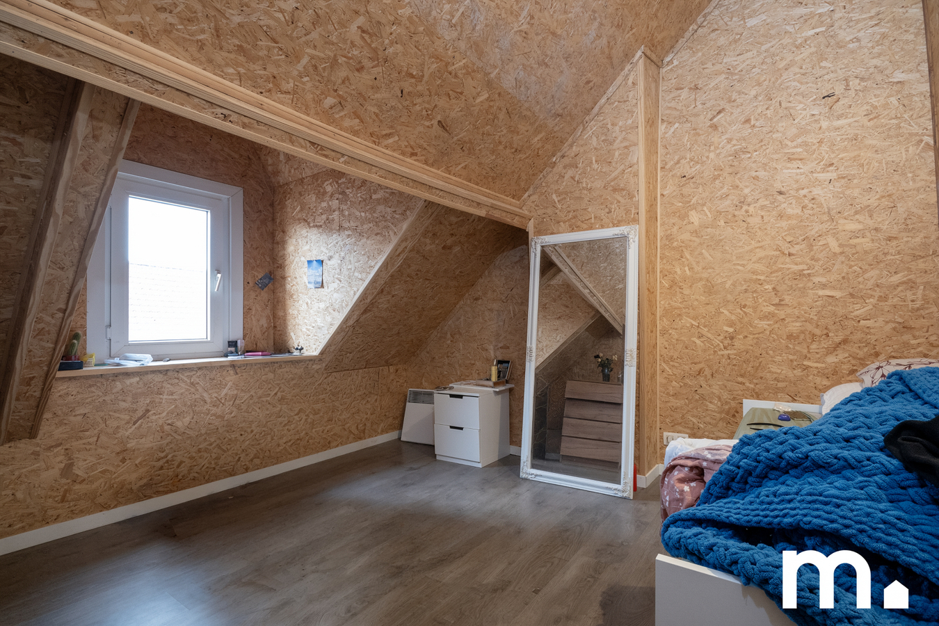 Handelspand met woonst op toplocatie te koop te Izegem 