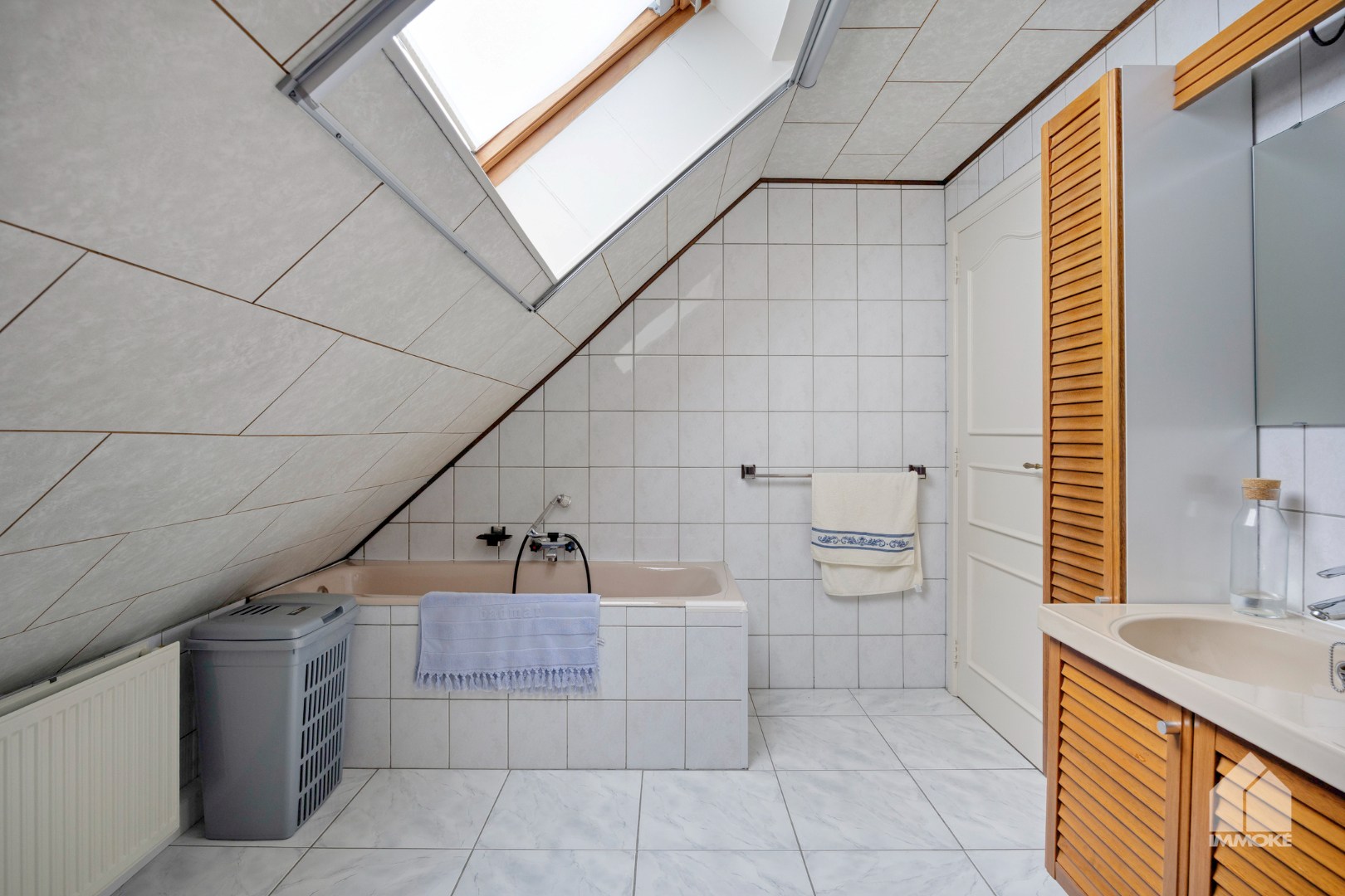 Stijlvol landhuis op 14a 88ca met aangrenzend weiland van 35a 5ca. 
