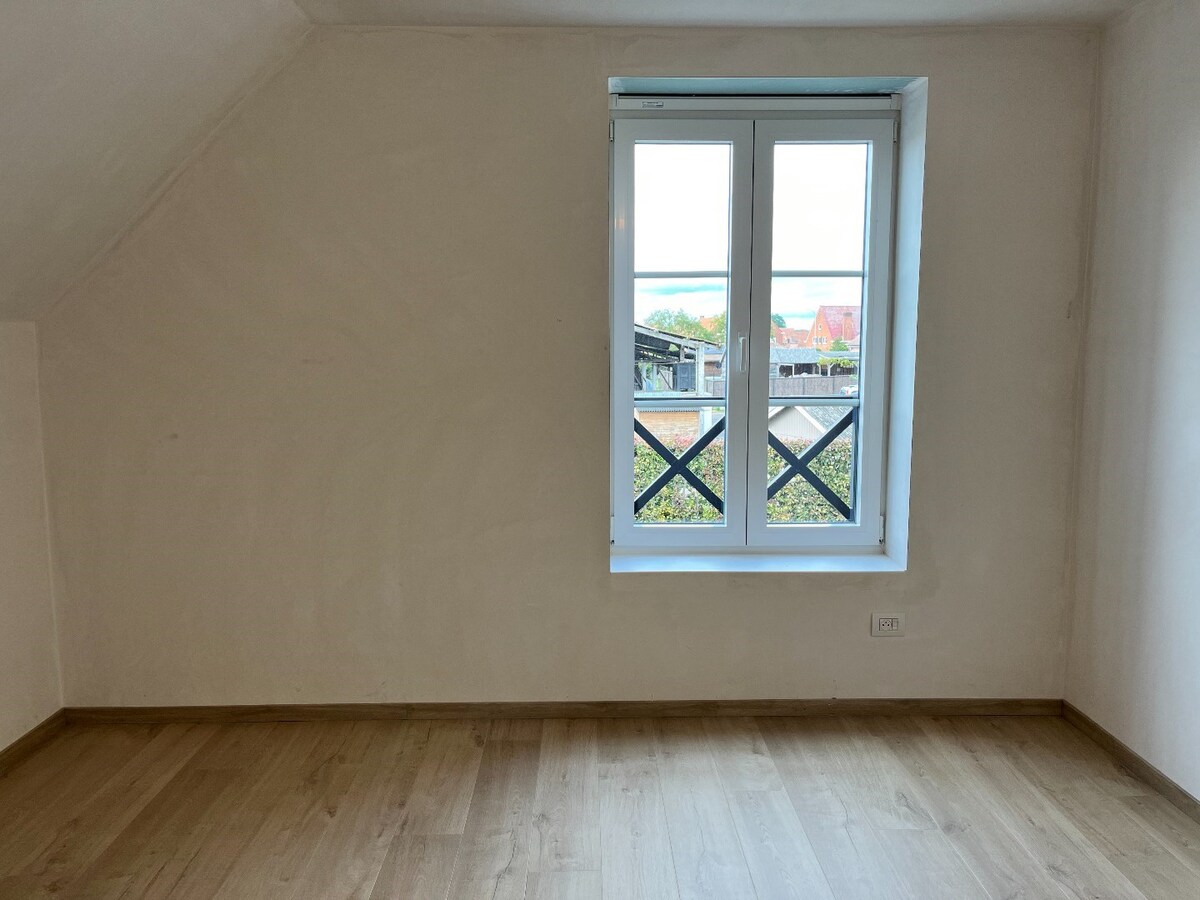 Instapklare nieuwbouwwoning met carport te Langemark 