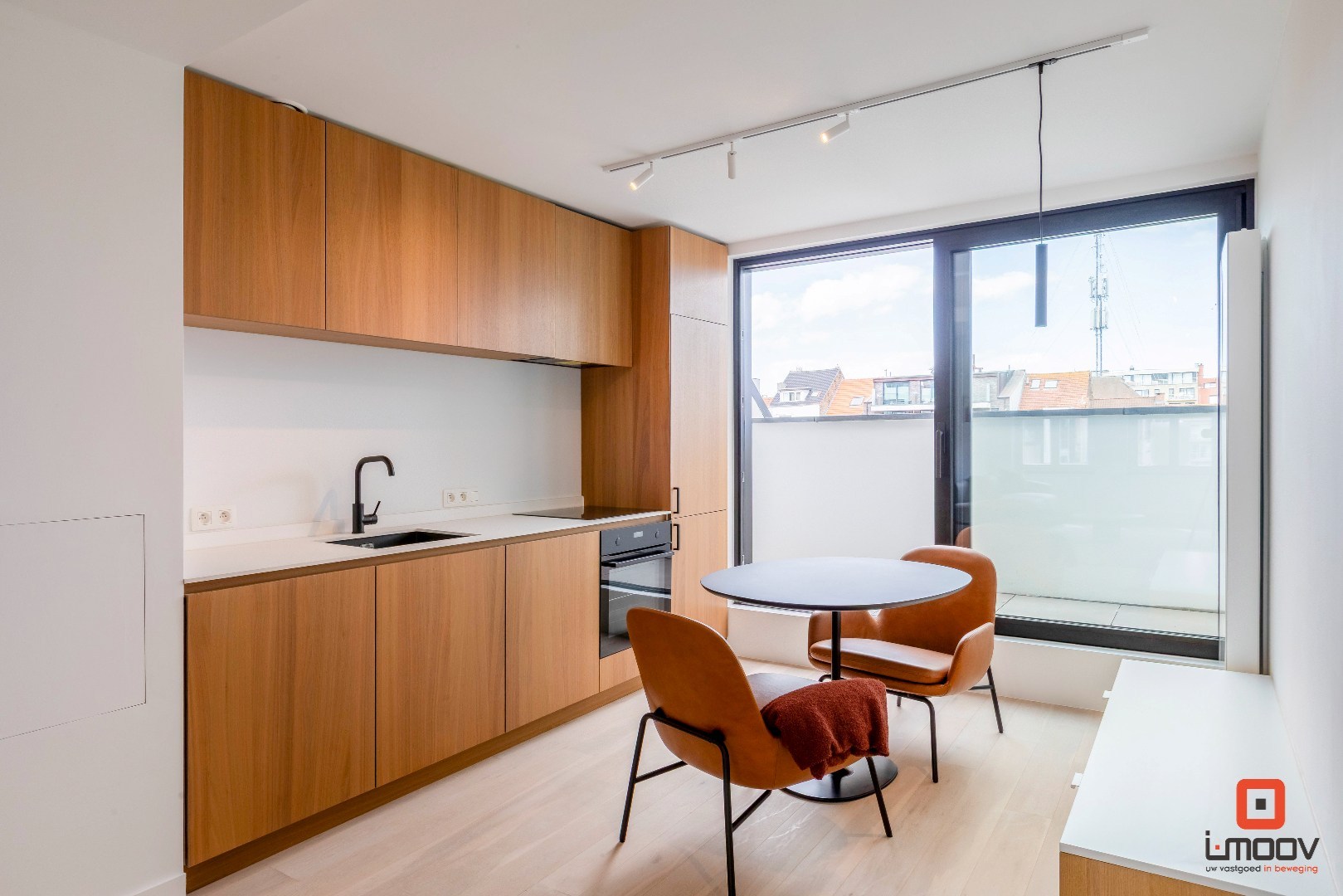 Luxueuze tweeslaapkamer duplex met terras en hoogwaardige afwerking in Oostende 