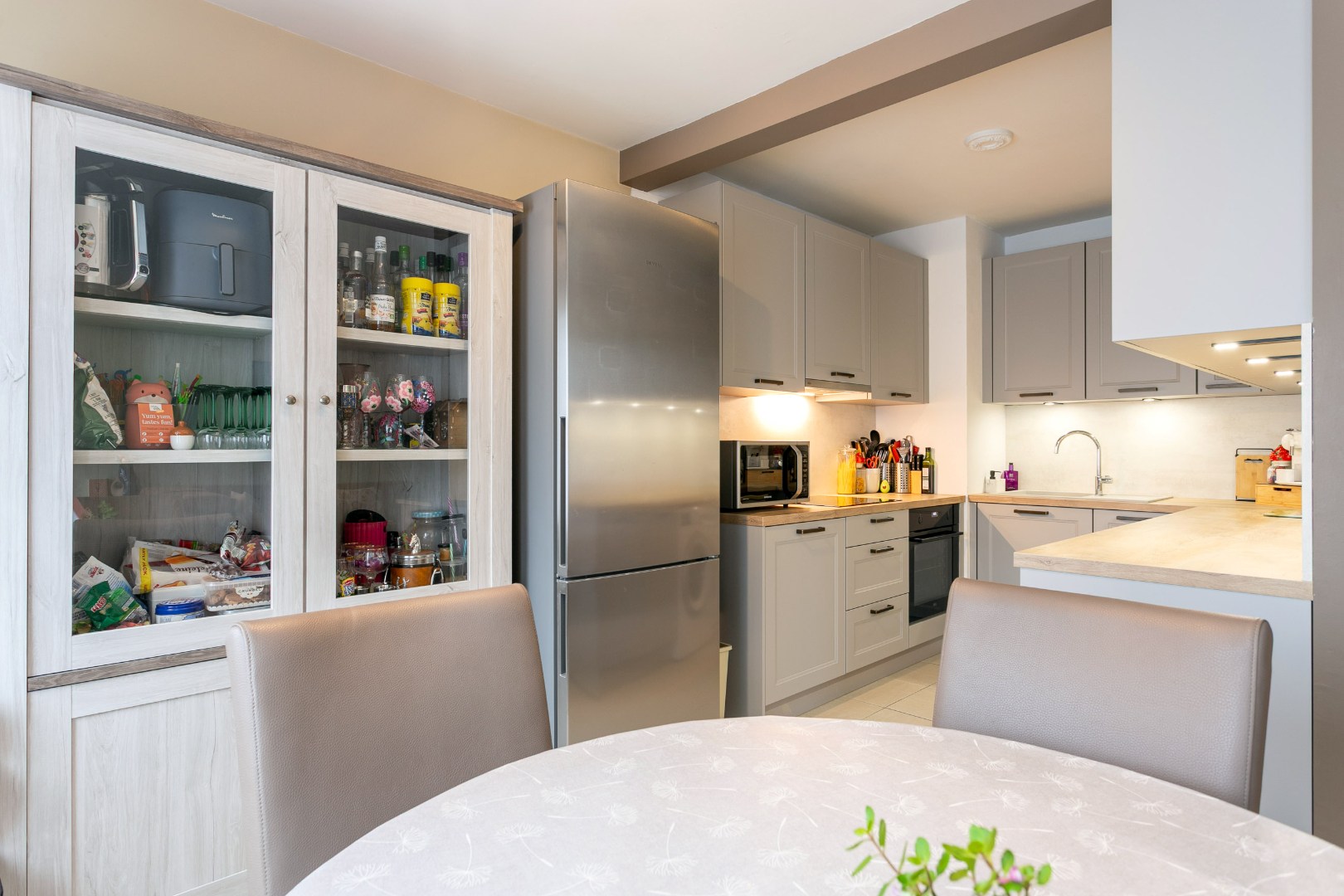 Instapklaar appartement met 2 slpk te Halle 