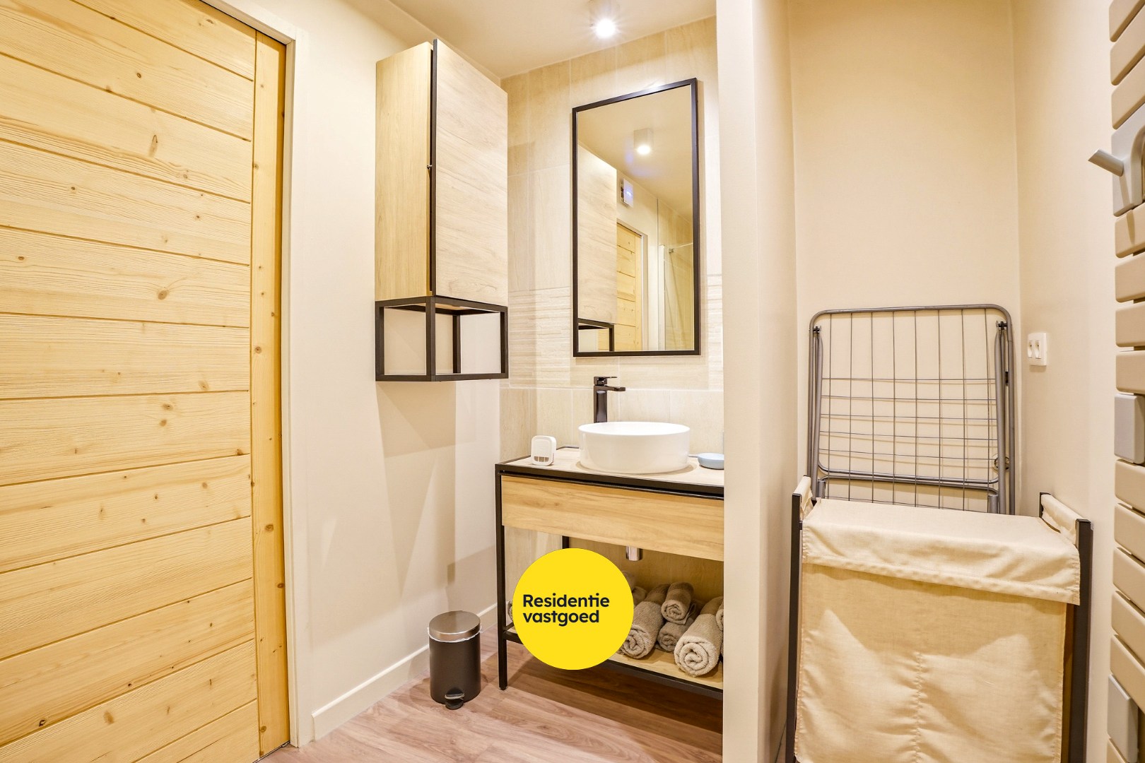 Recent gerenoveerde vakantiewoning (type bungalow) met 2 slaapkamers te Koksijde. 