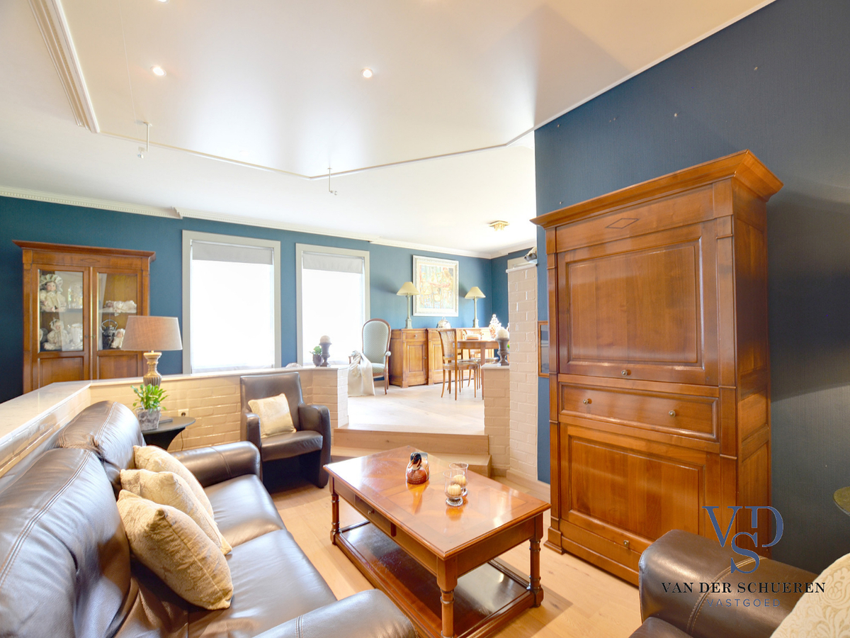 Ruime, tijdloze villa. Uitstekende ligging. 