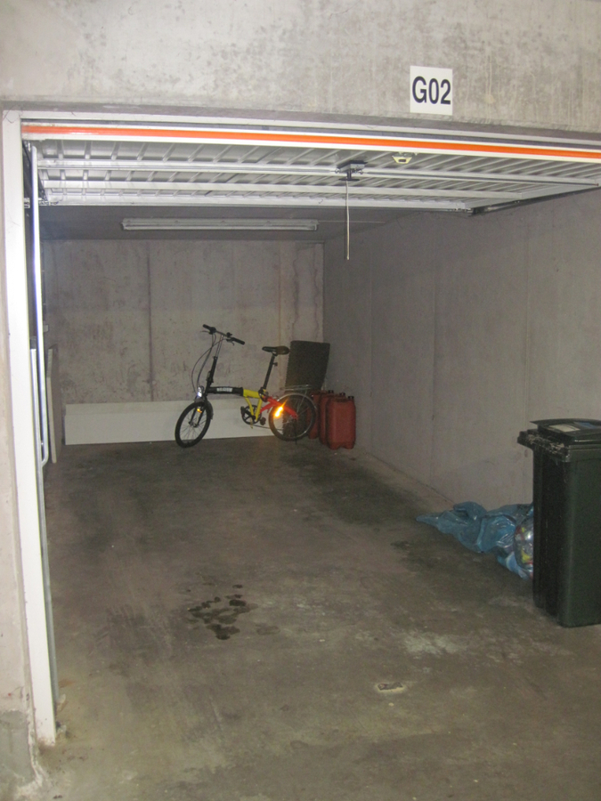 Aangenaam 1-slp-appartement nabij Station (in t groen met terras). 