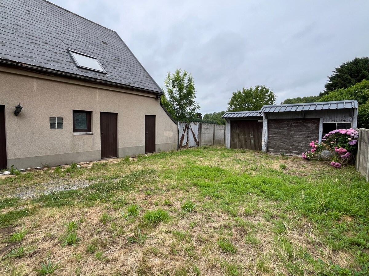 Te renoveren half open bebouwing te Gavere 