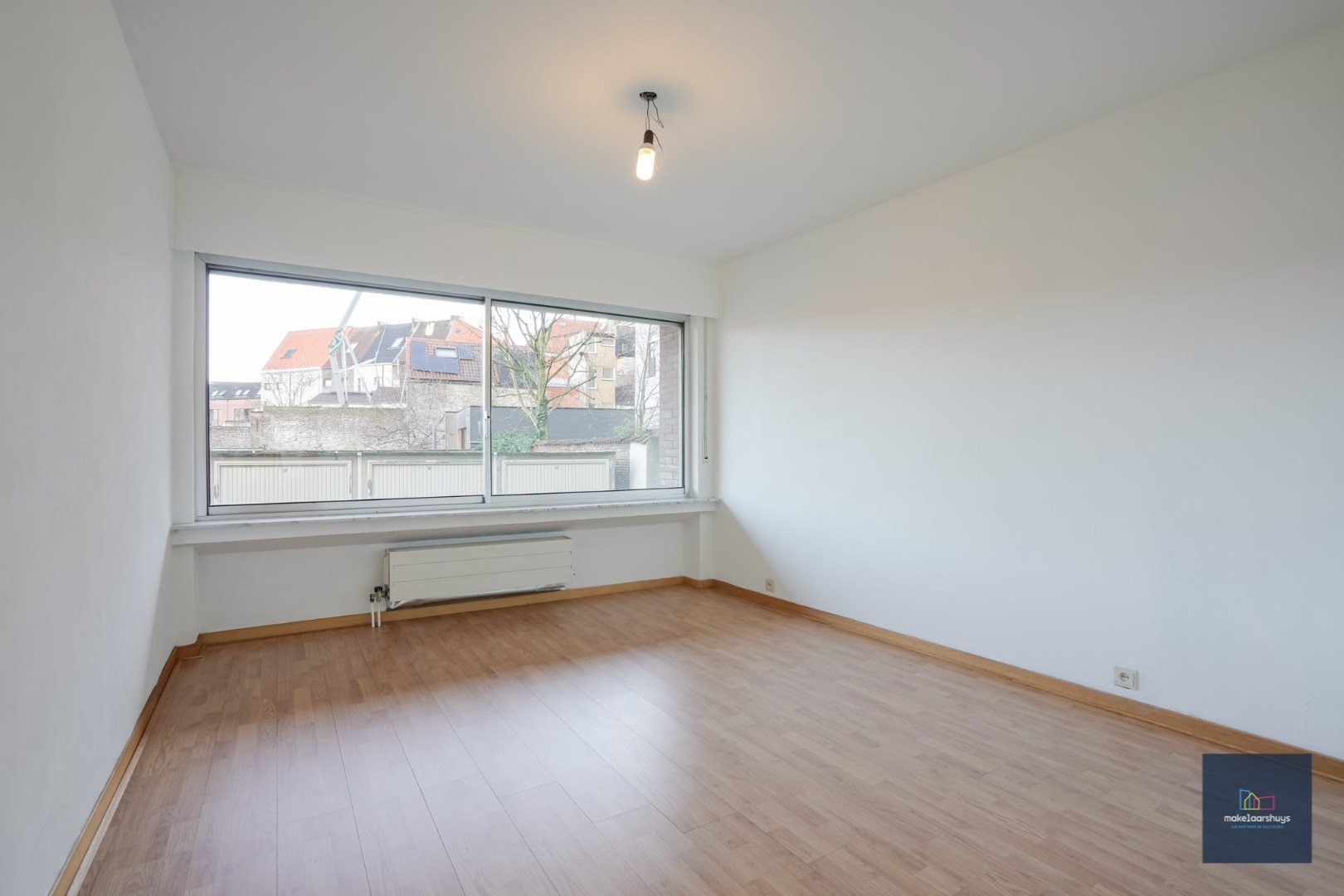 VERHUURD - Ruim 2-slpk app op de Coupure (zie bezoekmoment website) 