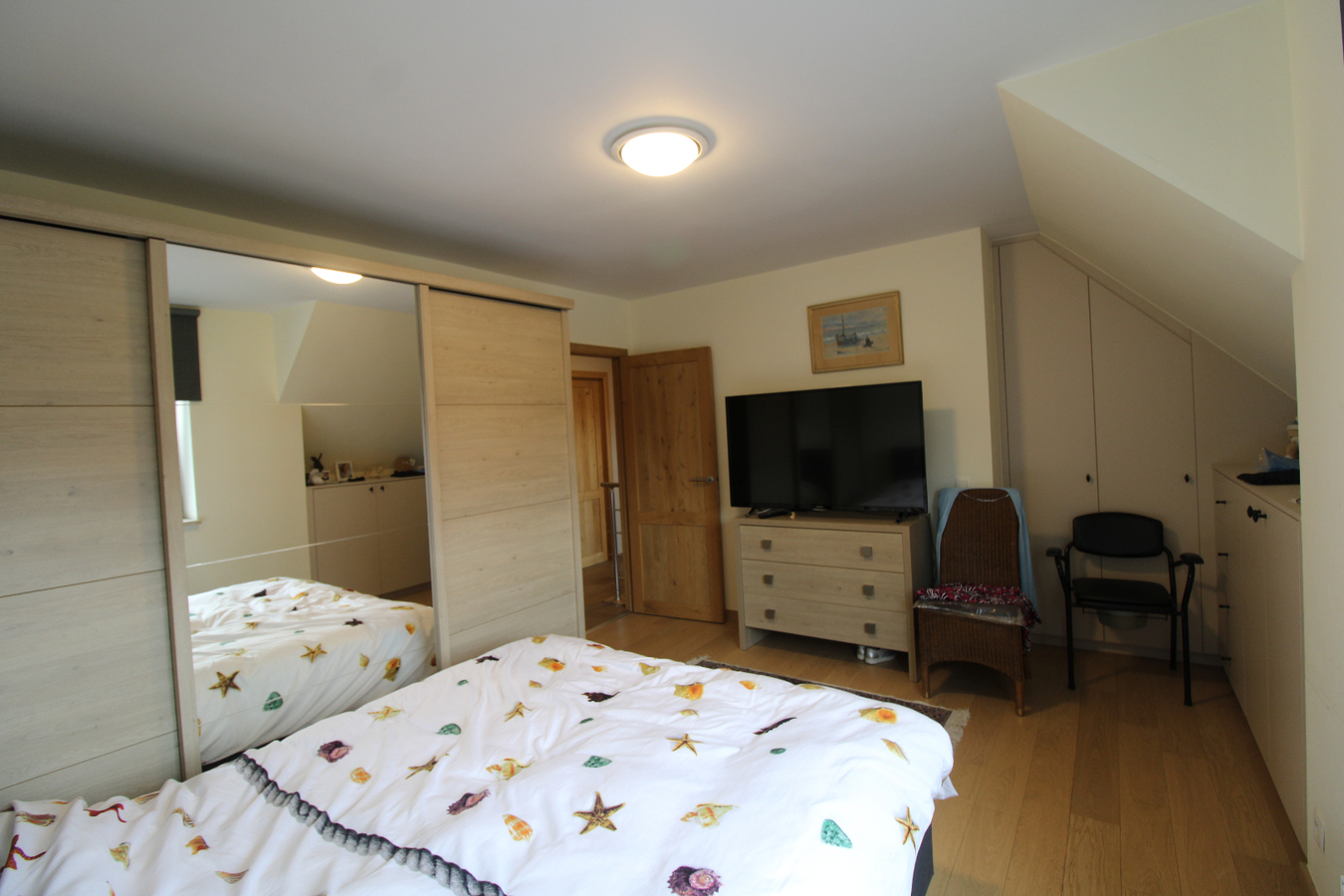 Ruime woning met 3 slaapkamers en garage in centrum Kortemark 