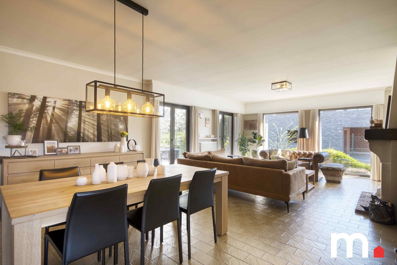 Mooie en welgelegen bungalow in centrum Oostrozebeke ! EPC B ! 