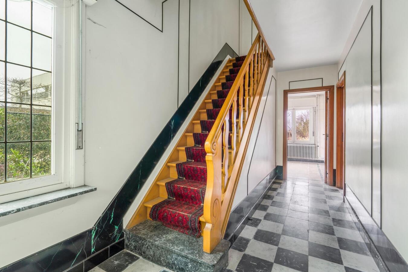 Rustige gelegen open bebouwing met bouwgrond op 1780 m² te Koekelare 