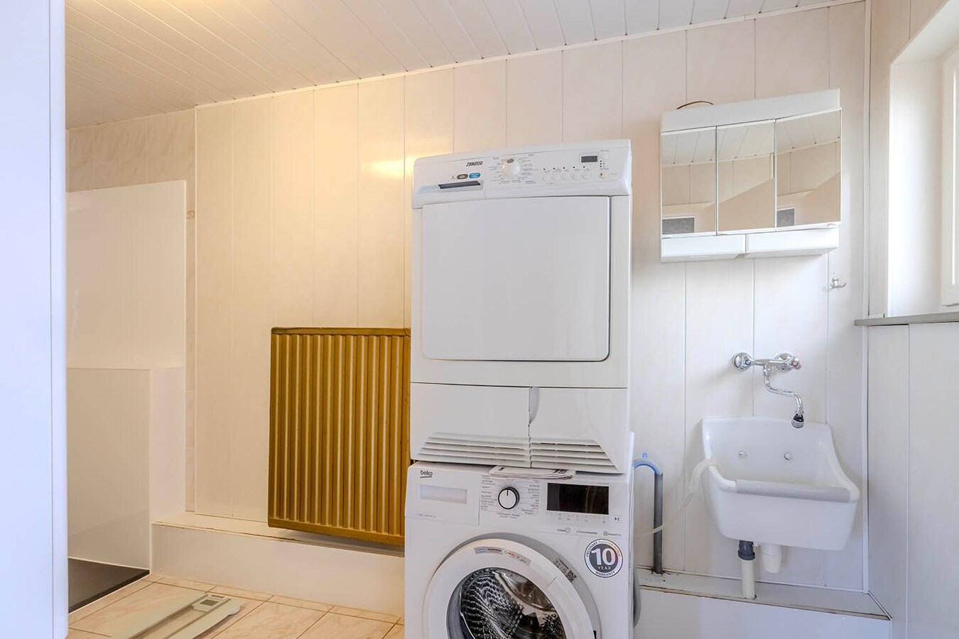 Ruime woning met tuin - 4 slpks - ideale locatie 