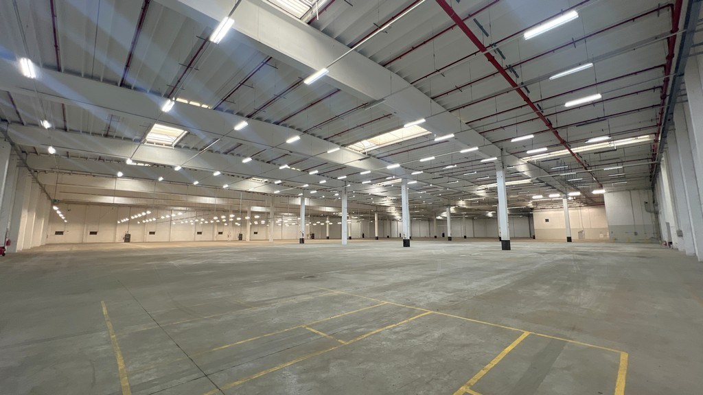 Logistiek magazijn te huur in bedrijvenpark Waregem-Zuid