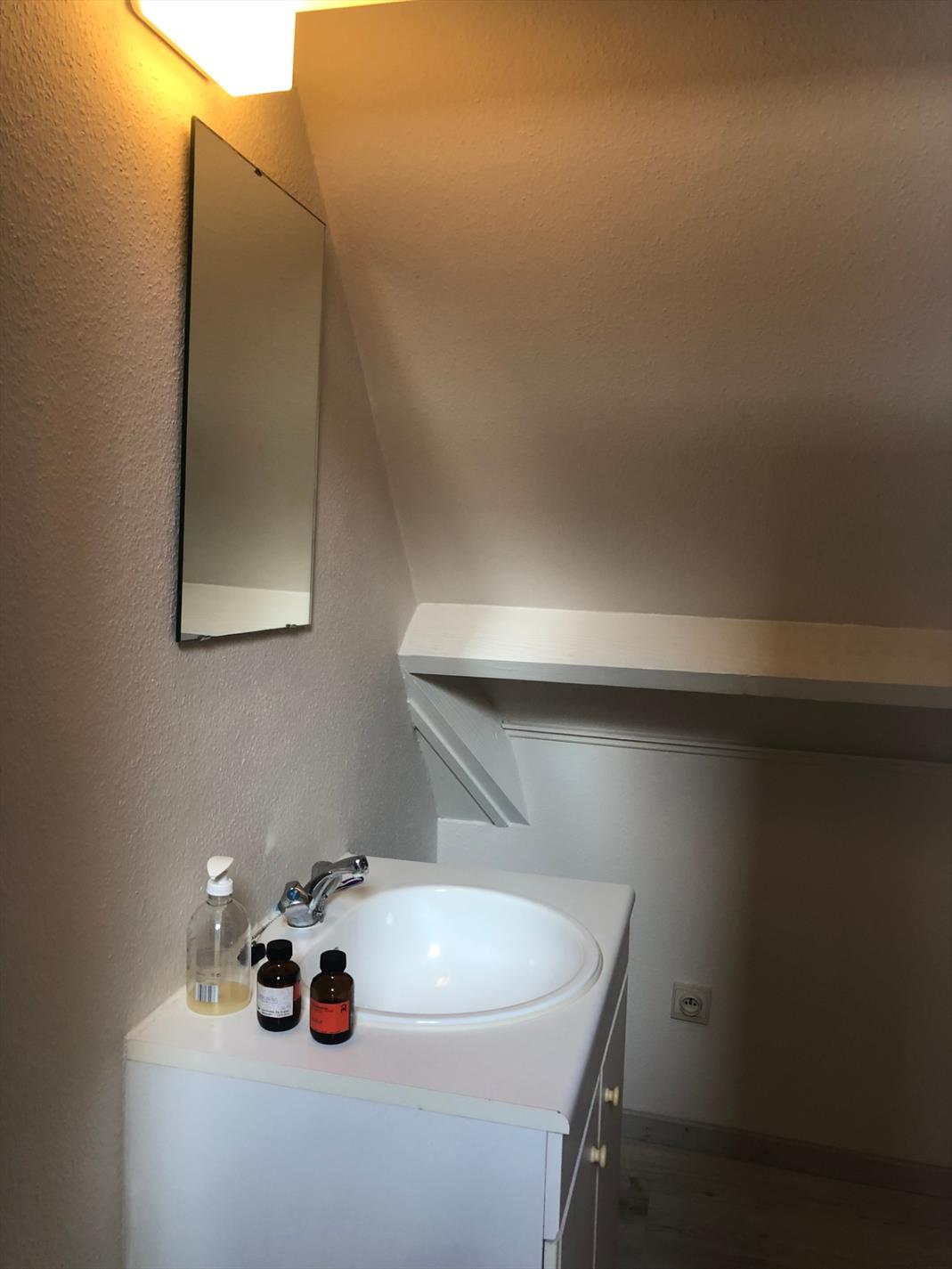 Gezellige rijwoning met terras 