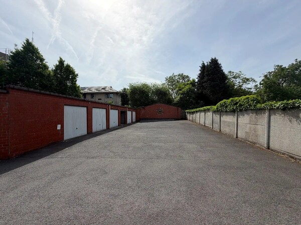 Te koop garage - Gullegem