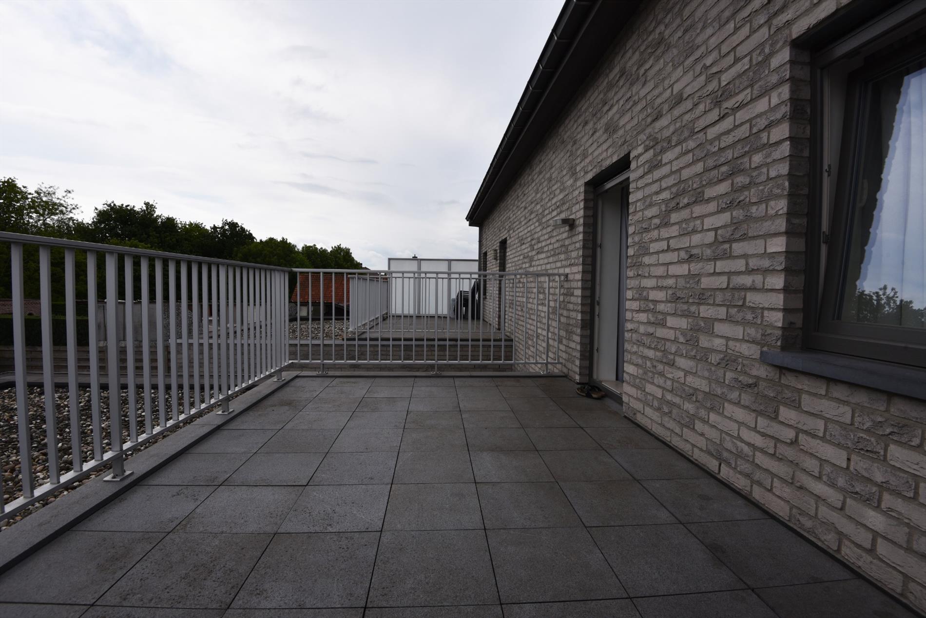 Appartement met 2 slpks, zonnig terras(sen) te Maldegem 