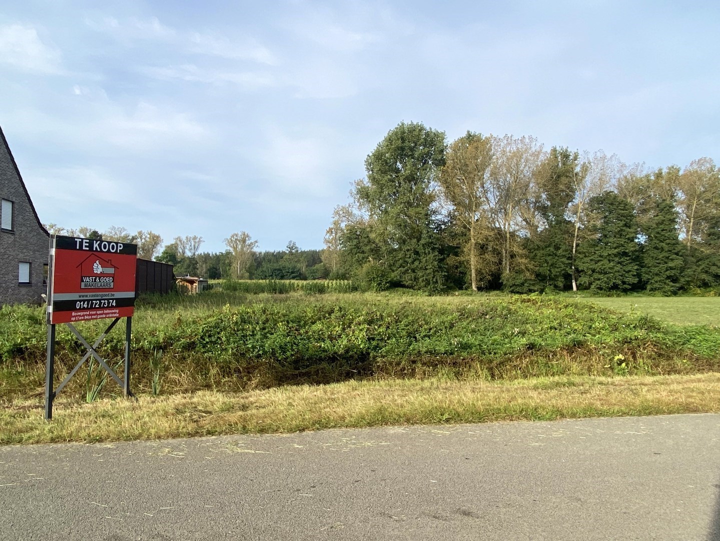 Bouwgrond voor open bebouwing van 17 are 84 ca. in een doodlopende straat te Laakdal 