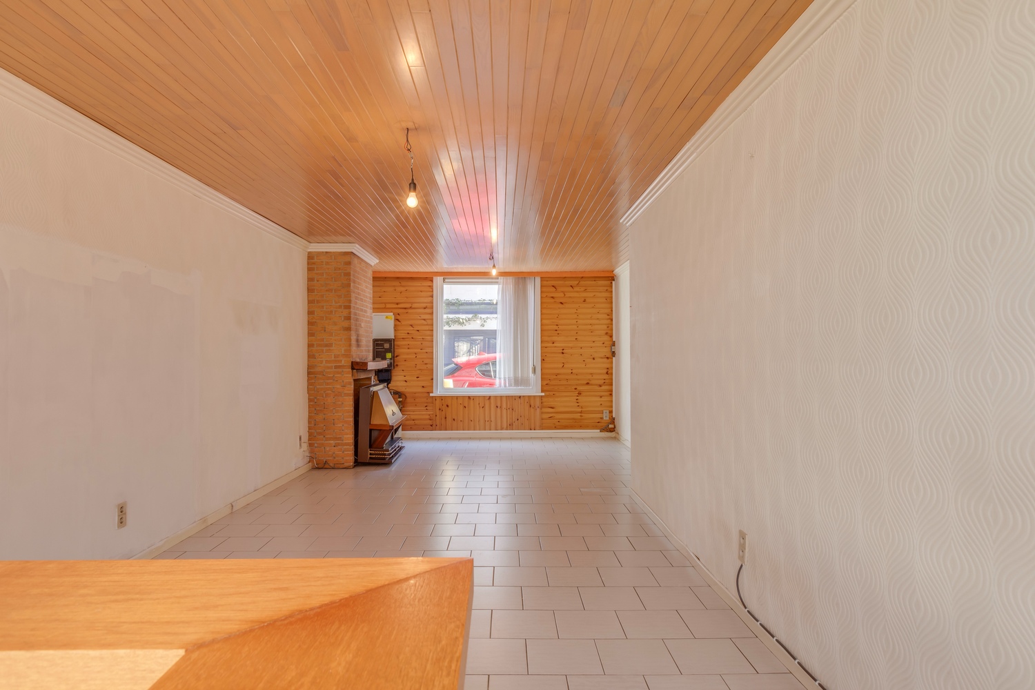 Op te frissen woning met charmante tuin! 