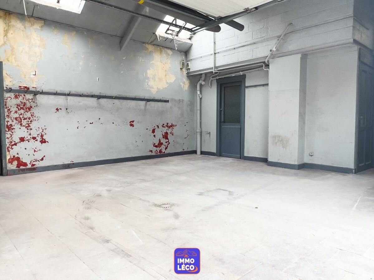 Entrepôt/Espace de stockage dans le centre-ville ! 