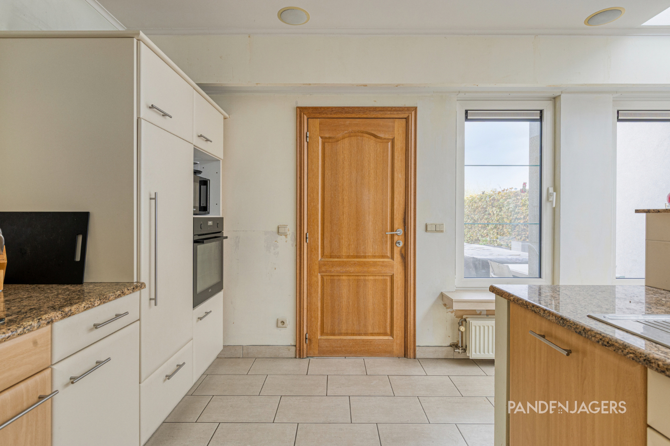 Verrassend ruime HOB (290 m²) met garage voor 3 wagens te Duffel 