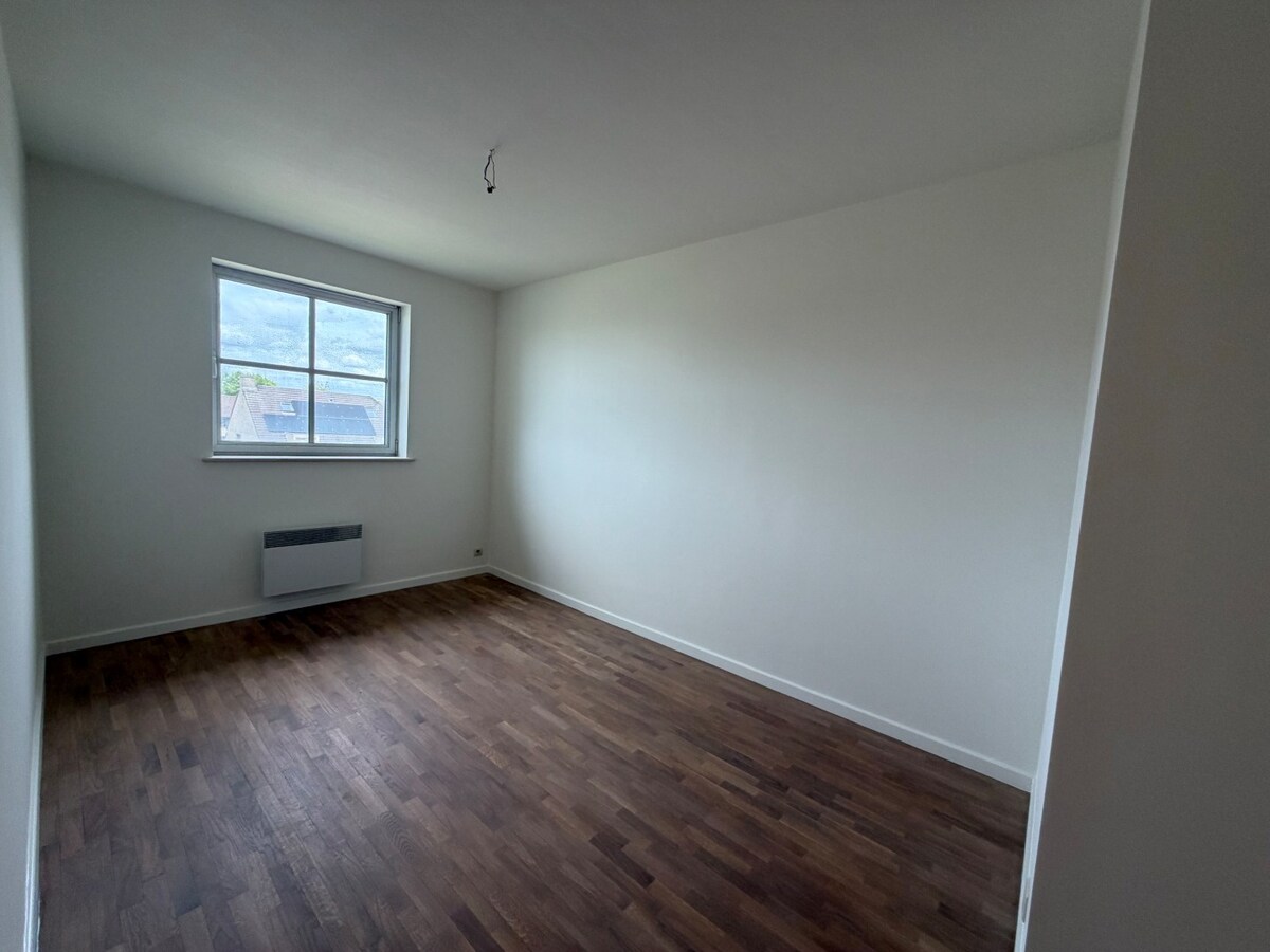 Ruim appartement met 2 terrassen nabij de Schelde. 